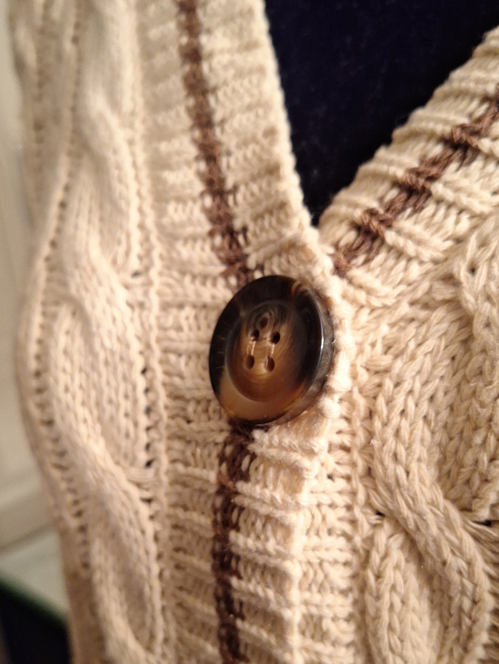 Taylor Swift Cream Cable Knit Sweater with Contrast Trim - Picture 5 of 8